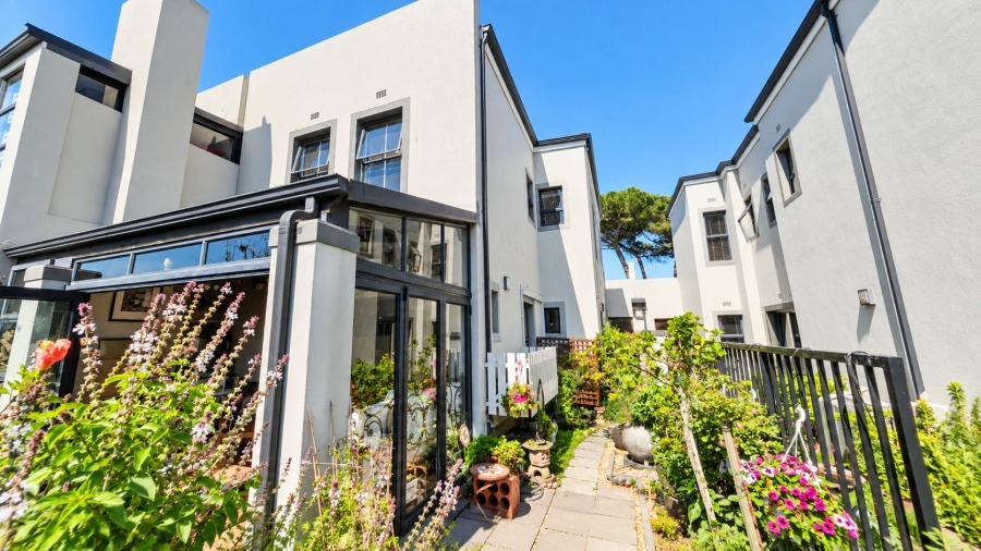 3 Bedroom Property for Sale in Plattekloof Western Cape